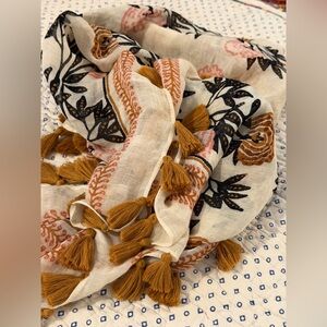 Spartina 449 Linen Blend Dead Stock Floral Coastal Bohemian Scarf with Tassels